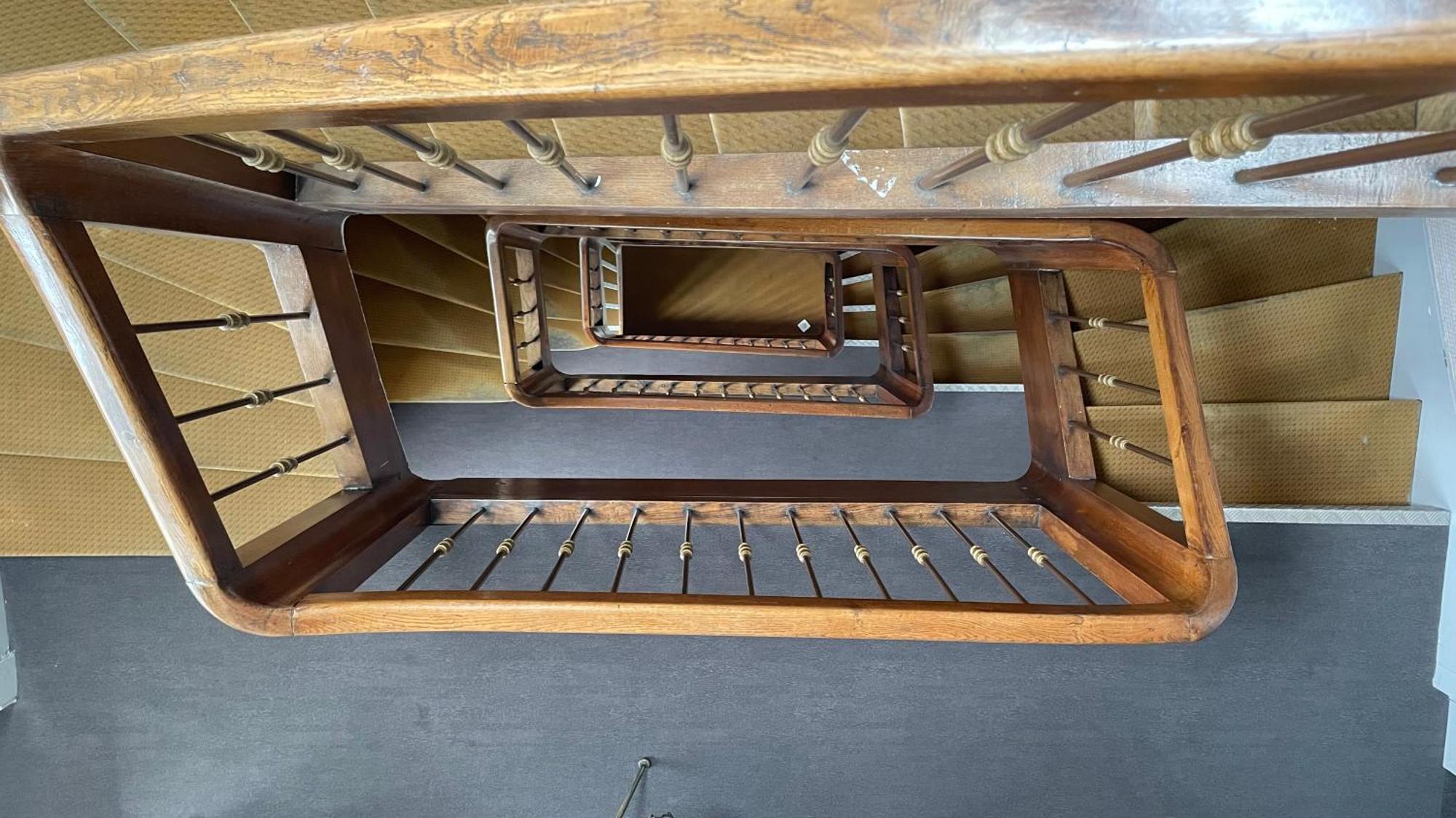Hotel Gambetta Lons-le-Saunier Bagian luar foto