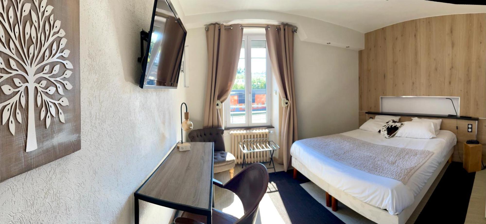 Hotel Gambetta Lons-le-Saunier Bagian luar foto