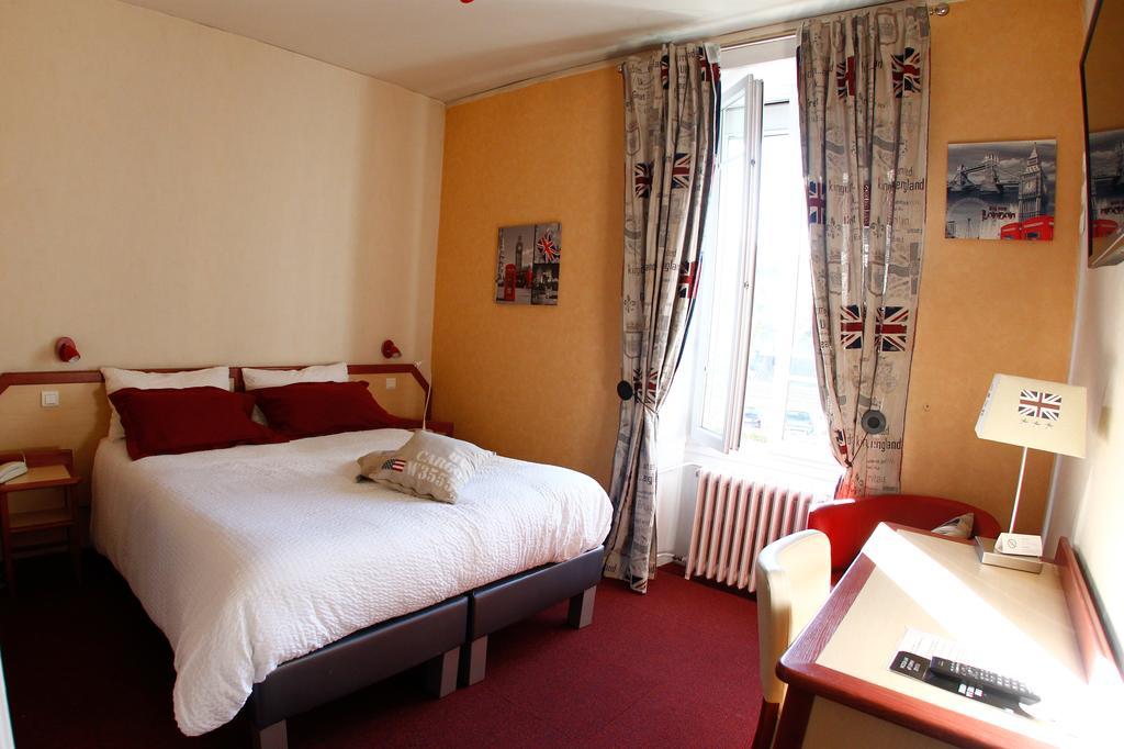 Hotel Gambetta Lons-le-Saunier Bagian luar foto